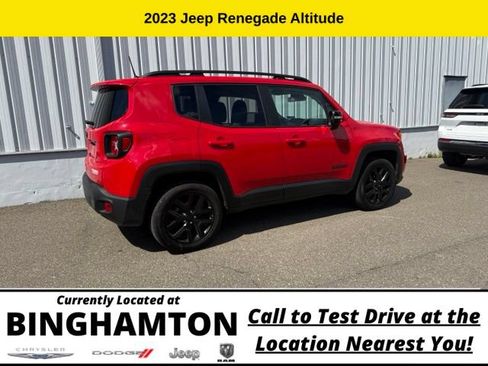 Used 2023 Jeep Renegade Altitude AWD/4WD image 6