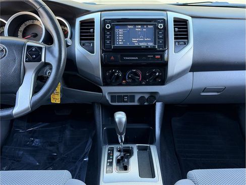 Used 2015 Toyota Tacoma PreRunner w/ TRD Sport Package RWD image 11