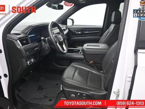 Used 2024 GMC Yukon Denali AWD/4WD image 9