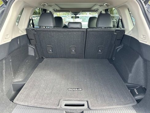 Used 2026 Nissan Rogue SV w/ SV Premium Package image 6