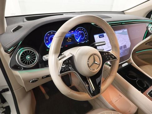 Used 2023 Mercedes-Benz EQS 580 4MATIC SUV image 27