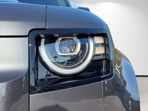 New 2026 Land Rover Defender 110 S image 9