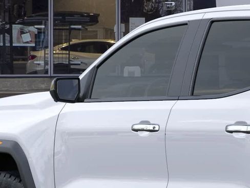 New 2026 GMC Canyon Denali AWD/4WD image 12