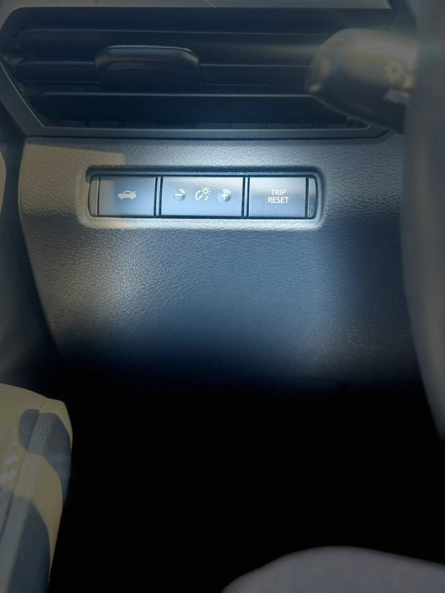 Used 2024 Nissan Altima 2.5 S FWD image 33