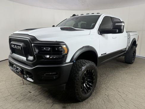 Used 2024 RAM 2500 Power Wagon w/ Level 2 Equipment Group AWD/4WD image 3