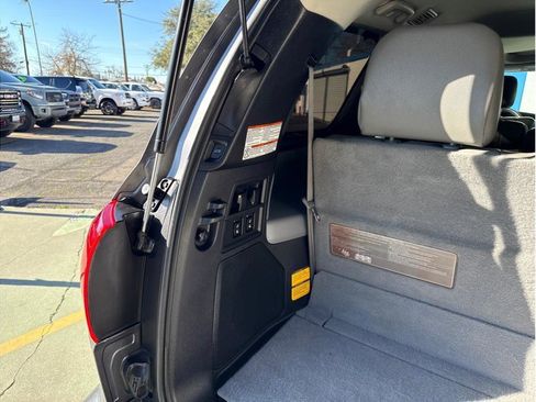Used 2016 Toyota Sequoia Limited image 17