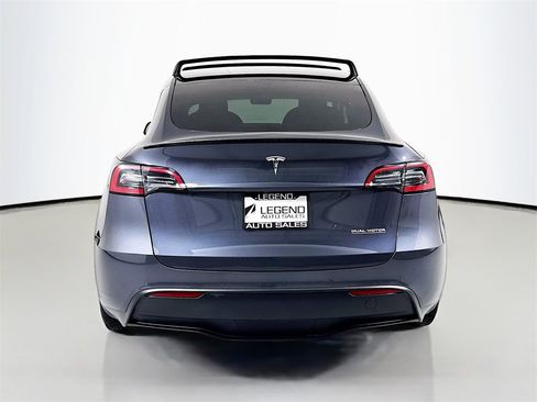 Used 2022 Tesla Model Y Performance image 7