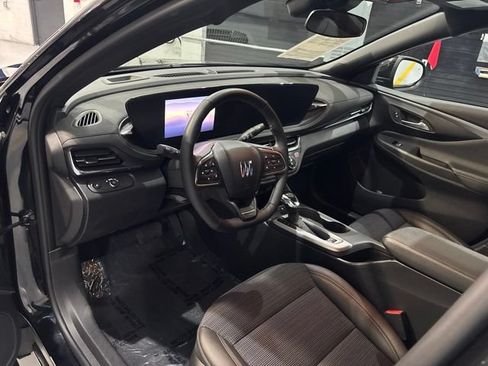 Certified 2025 Buick Envista Preferred w/ Convenience I Package FWD image 11