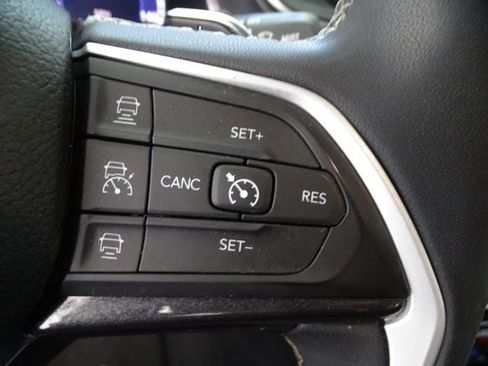 Used 2023 Jeep Grand Cherokee L Laredo AWD/4WD image 8