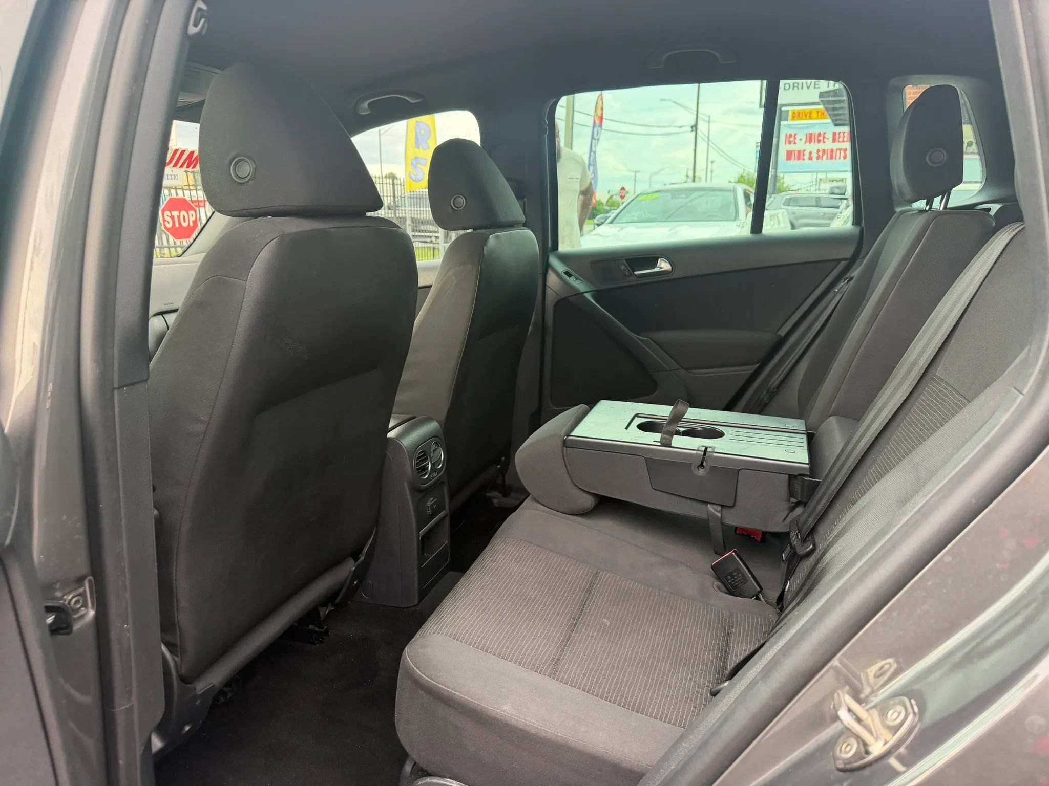 Used 2016 Volkswagen Tiguan R-Line FWD image 14