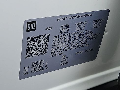 Used 2025 Chevrolet Trax LS FWD image 36