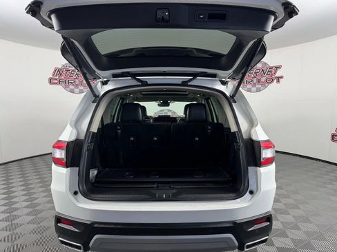 Used 2024 Honda Pilot Touring image 30