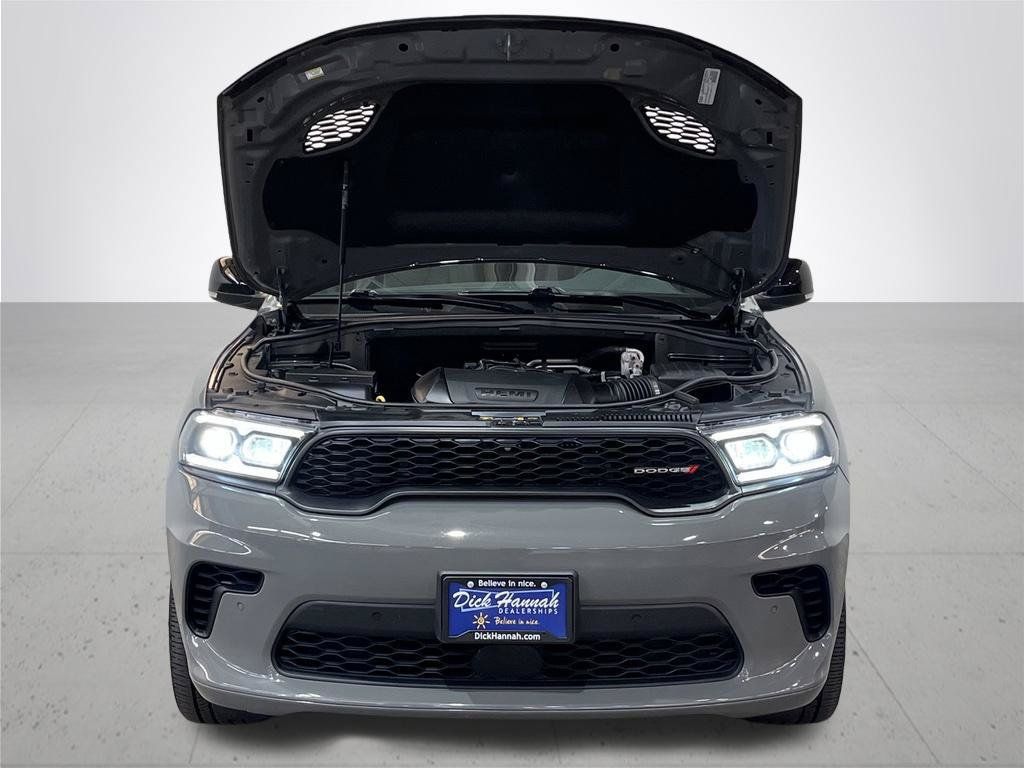 Used 2025 Dodge Durango R/T AWD/4WD image 6