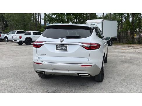 Certified 2020 Buick Enclave Premium w/ Surround and Sites Package FWD image 8