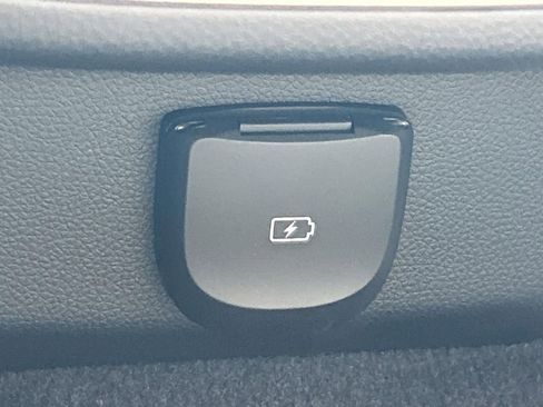 New 2026 Genesis GV70 2.5T Select AWD/4WD image 22