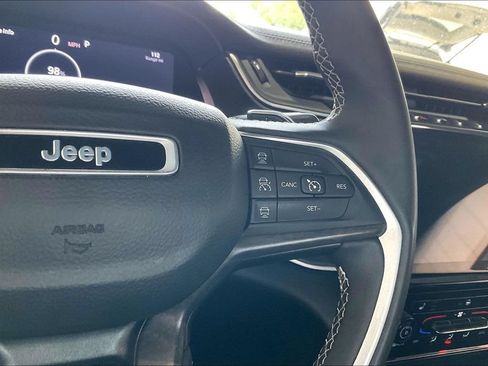 Used 2024 Jeep Grand Cherokee Limited 4xe AWD/4WD image 9