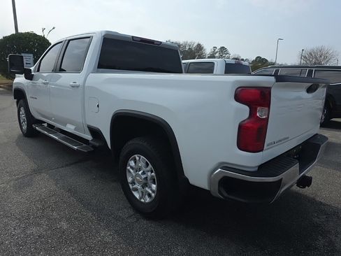 Used 2022 Chevrolet Silverado 2500 LT w/ Convenience Package image 17