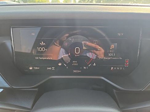 Used 2026 GMC Acadia AT4 w/ Luxury Package AWD/4WD image 54