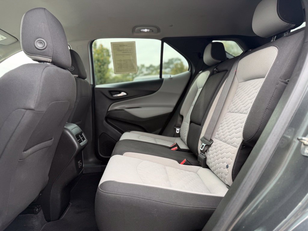 Used 2021 Chevrolet Equinox LS FWD image 15