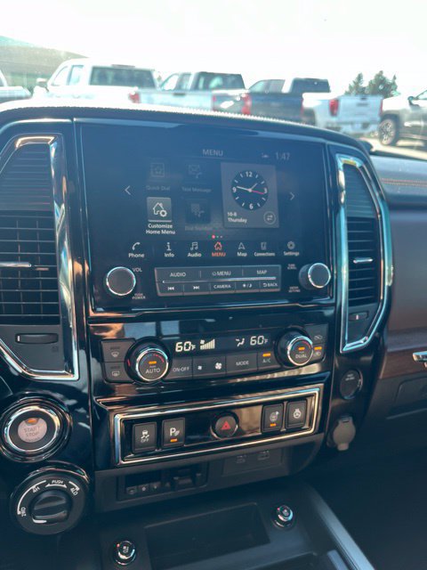 Used 2021 Nissan Titan 4x4 Crew Cab image 35