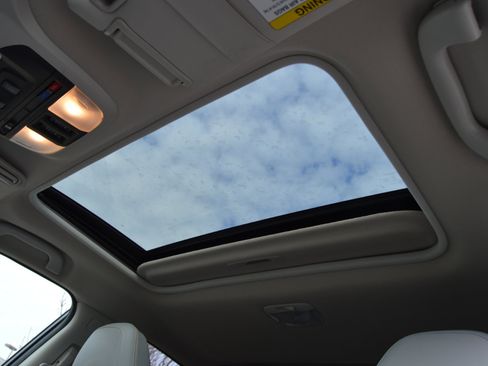 Used 2019 Subaru Crosstrek 2.0i Limited w/ Moonroof Package image 8