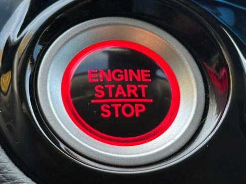 Used 2025 Honda Odyssey Elite image 31