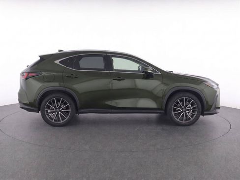 Used 2025 Lexus NX 250 FWD w/ Towing Package (2000 Lbs) image 8