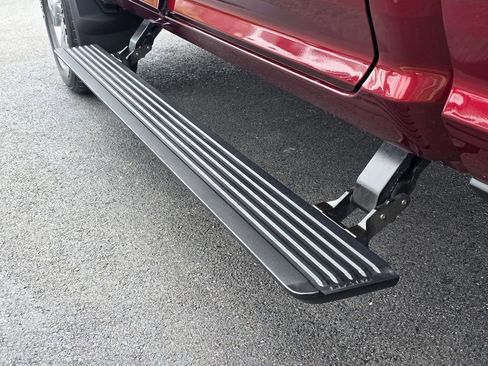 Used 2023 RAM 2500 Limited image 10