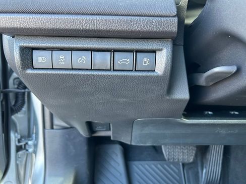 Used 2025 Toyota Camry LE image 18