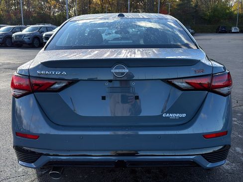 New 2025 Nissan Sentra SR image 8