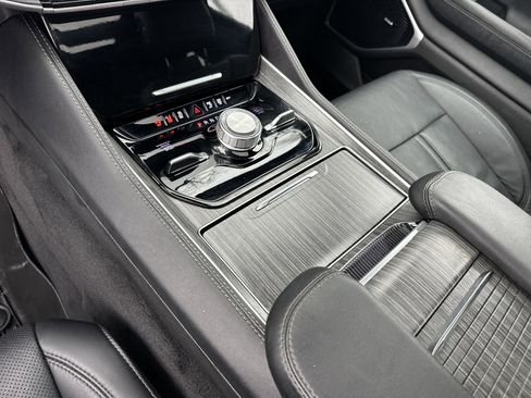 Used 2024 Jeep Wagoneer L Series III w/ Premium Group I image 35