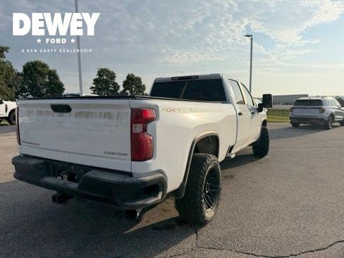 Used 2022 Chevrolet Silverado 2500 Custom w/ Custom Value Package AWD/4WD image 12
