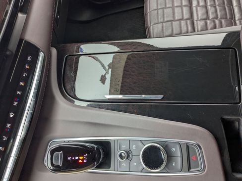 Used 2022 Cadillac Escalade ESV Premium Luxury Platinum w/ Heavy-Duty Trailer Package image 15