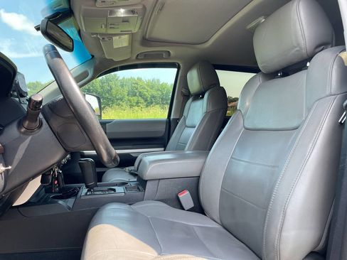 Used 2014 Toyota Tundra Limited w/ Limited Premium Package image 15