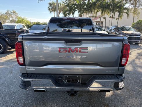 Used 2020 GMC Sierra 1500 SLE w/ SLE Value Package image 6
