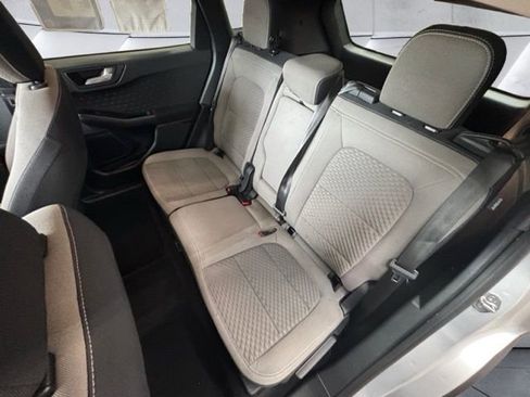 Used 2020 Ford Escape SE FWD image 13