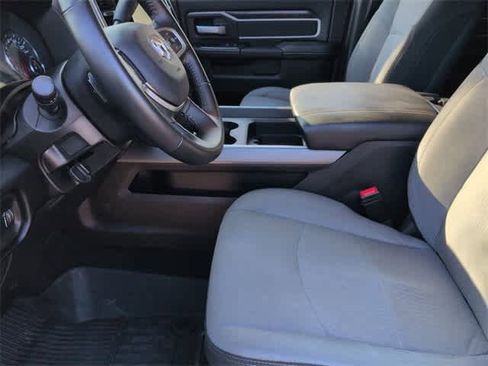 Used 2024 RAM 3500 Big Horn image 18