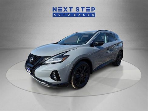 Used 2022 Nissan Murano SV w/ SV Midnight Edition Package image 3