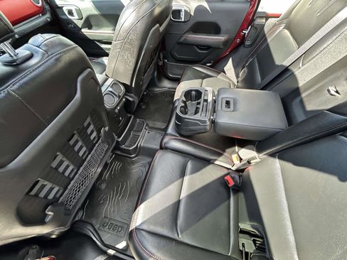 Used 2021 Jeep Wrangler Unlimited Rubicon image 12