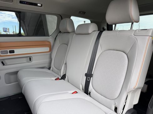 Used 2025 Volkswagen ID. Buzz 1st Edition RWD image 35