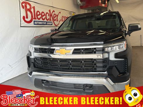 Used 2025 Chevrolet Silverado 1500 LT image 1