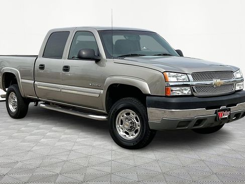 Used 2003 Chevrolet Silverado 2500 LS image 3