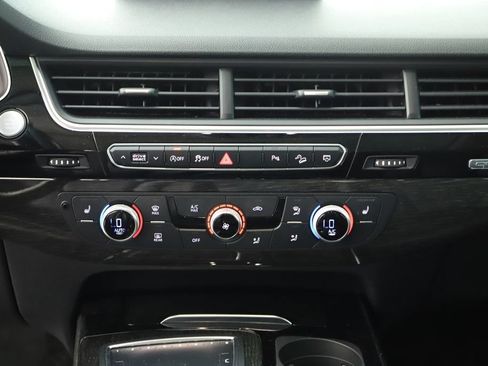 Used 2019 Audi Q7 3.0T Premium Plus AWD/4WD image 20