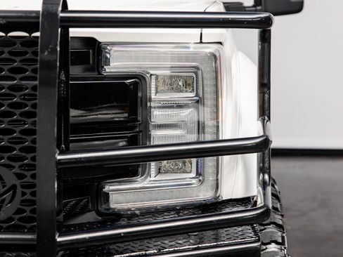 Used 2017 Ford F450 Platinum w/ Platinum Ultimate Package AWD/4WD image 5