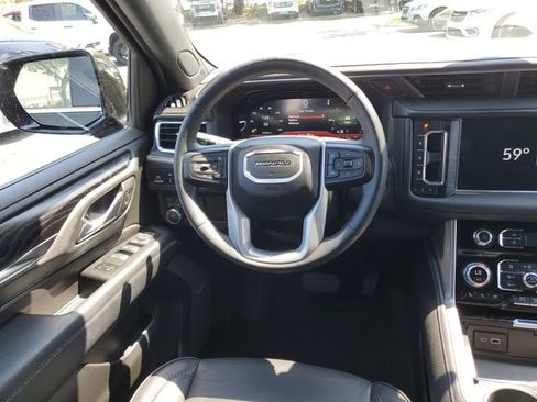 Used 2024 GMC Yukon Denali image 12