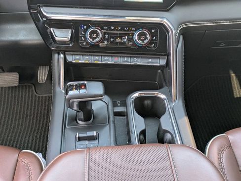 Used 2024 GMC Sierra 1500 Denali Ultimate image 19