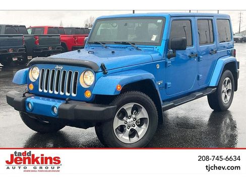 Used 2016 Jeep Wrangler Unlimited Sahara w/ Connectivity Group image 1