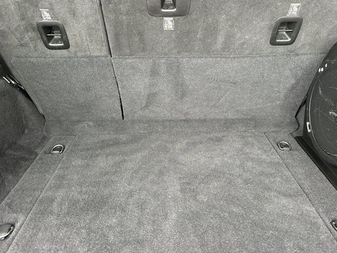 Used 2019 Jeep Wrangler Unlimited Sahara w/ Safety Group image 12