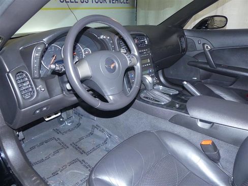 Used 2008 Chevrolet Corvette Coupe w/ Preferred Equipment Group RWD image 21