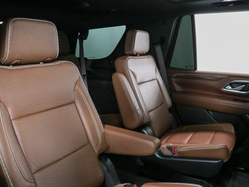 Used 2023 Chevrolet Tahoe High Country AWD/4WD image 35